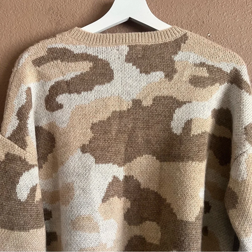 Lucky Brand Cream and Brown Camouflage Crewneck Sweater Size Large